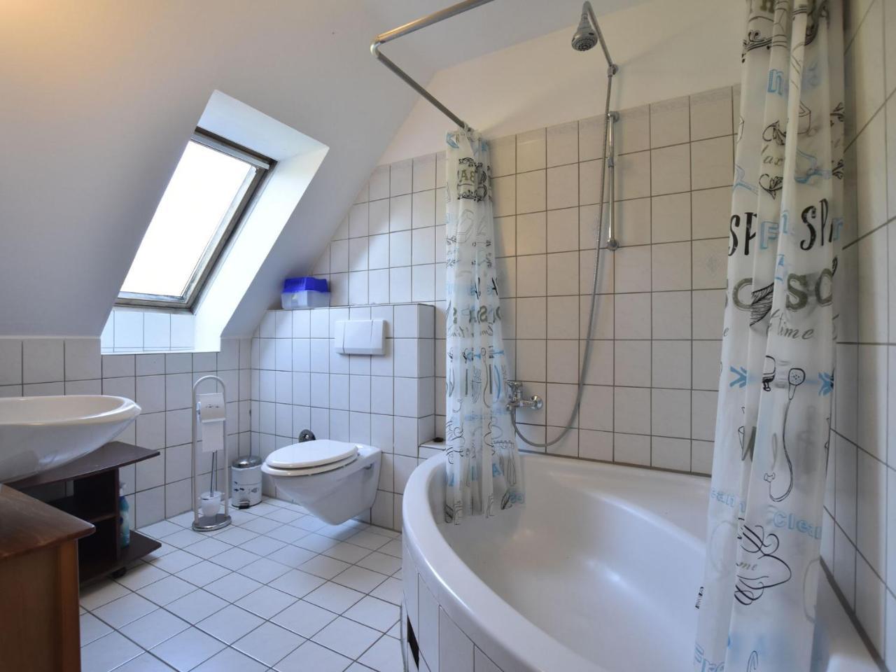 4 Room Holiday Apartment With Garden Kossau エクステリア 写真